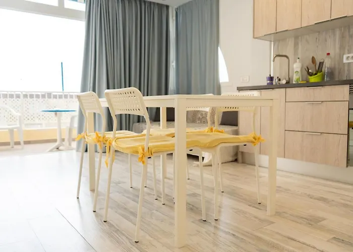 Mareverde Complex Whit Diffuse Pool And Chiringuito Apartment